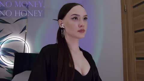 Goddess Sirena online show from February 15, 8:41 pm