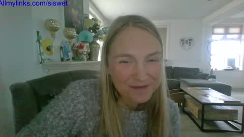 Elise online show from November 24, 11:01 am