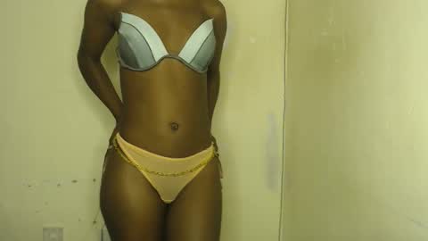 sizzly_ass online show from March 7, 12:34 pm