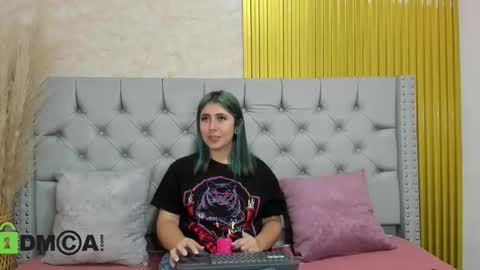 Skarlet online show from January 5, 6:11 pm