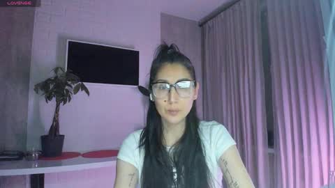 skarlett online show from April 15, 9:37 pm