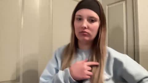 skiimaskabby online show from February 27, 9:09 am