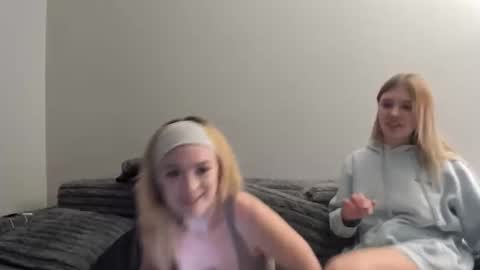 skiimaskabby online show from November 19, 7:19 am