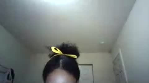 skinnieminnie123 online show from June 29, 3:24 am