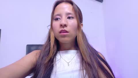 skinny_hottie18 online show from February 27, 7:37 pm