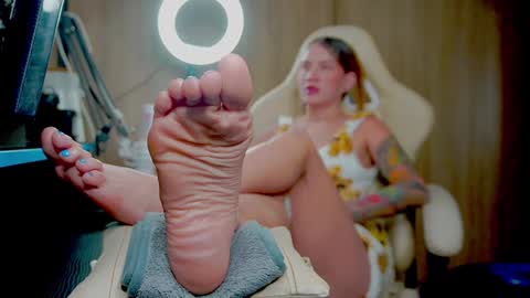 GoddessSkinny online show from January 20, 2:22 am