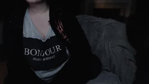 SKYLE   online show from March 26, 3:30 am