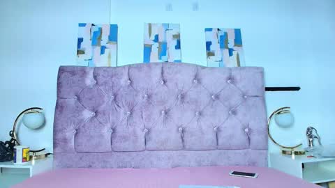 skye moore online show from September 30, 12:11 pm