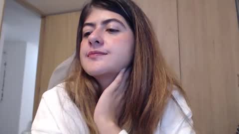 Skyler online show from February 18, 3:21 am