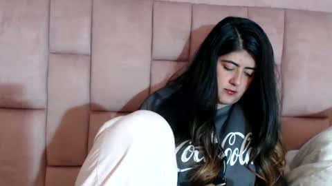 Skyler online show from May 28, 2:20 am