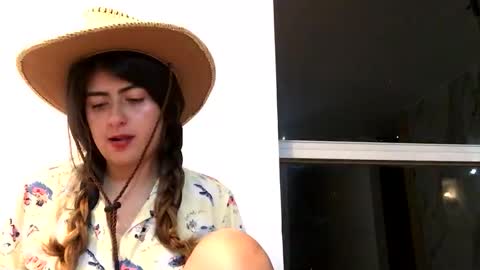 Skyler online show from December 23, 3:21 am