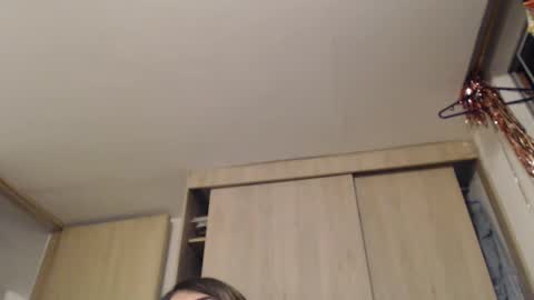 Skyler online show from February 28, 2:09 am