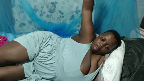 sheliah online show from February 11, 8:27 am