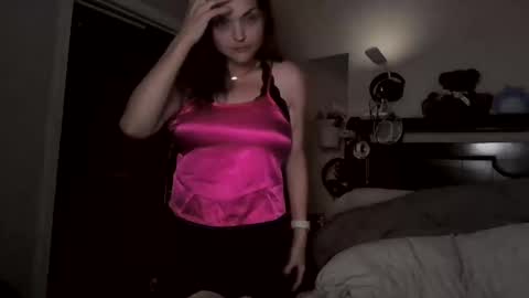 slayterkitty online show from November 4, 1:43 am