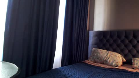 Slemgem Amy  friends online show from October 9, 8:51 am