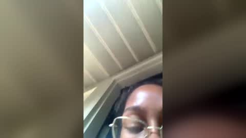 slimmmgooodie69 online show from July 1, 2:27 pm