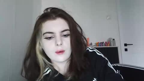 sloomonata online show from September 15, 9:06 am