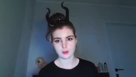 sloomonata online show from November 1, 4:05 am