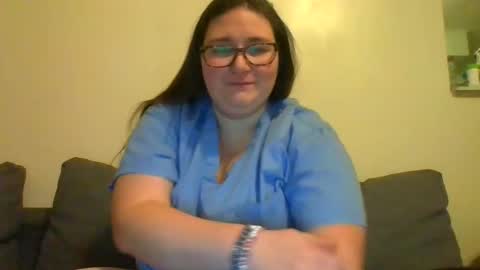 slutty_princ3ss69 online show from January 8, 2:25 am