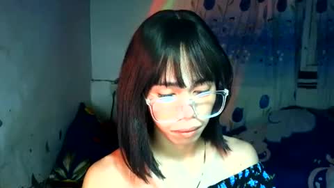sluttypatotie online show from June 3, 6:35 pm