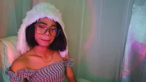 sluttypatotie online show from September 24, 6:40 pm