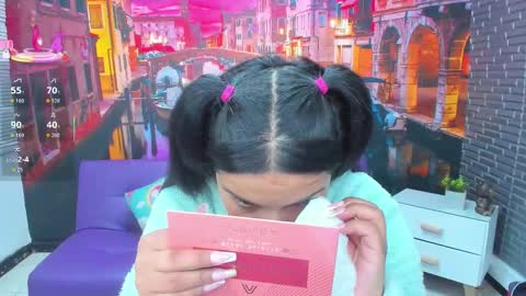 Mariana Torres online show from December 4, 1:46 pm