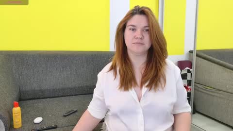 snowflakec online show from February 23, 8:39 pm