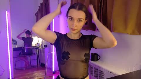 Babygirl Ivy online show from November 13, 12:20 am