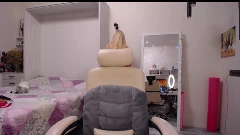 Monna online show from February 14, 3:14 pm