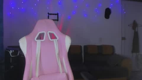 sofia online show from March 19, 7:45 am