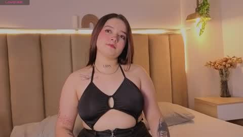 sofi_oaks online show from May 22, 9:02 pm