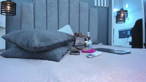 valen online show from January 12, 7:10 pm