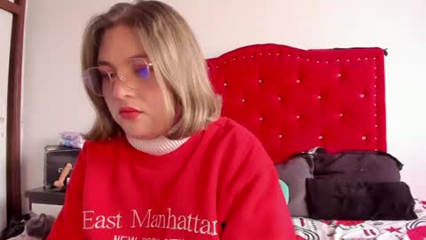 Sofia  bella online show from June 16, 5:58 pm
