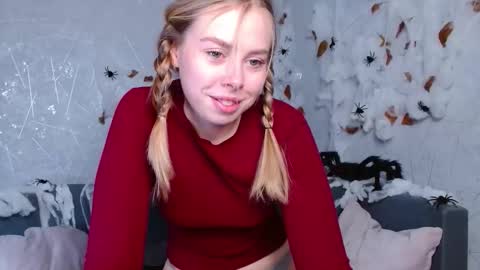 Sofia here online show from October 30, 1:08 am