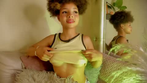 S O F I A  online show from March 24, 5:51 pm