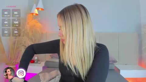 SOFIA PAMELA online show from February 7, 6:56 pm