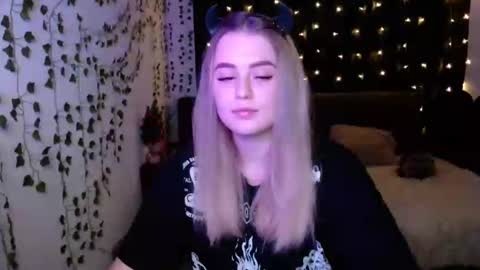 sofia_rosemary online show from March 2, 1:42 pm