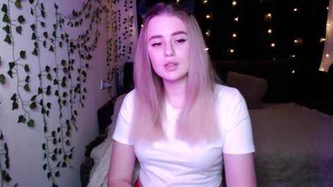 sofia_rosemary online show from February 8, 11:33 am