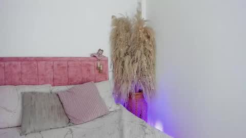 Sofia Wilson online show from October 14, 2:19 pm