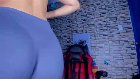 sofiacastillo01 online show from February 11, 1:20 pm