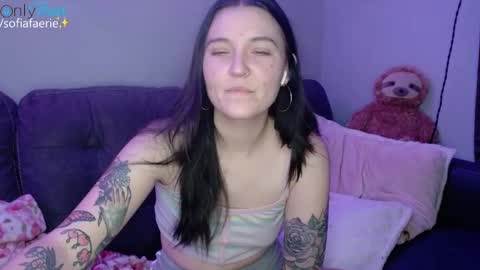 sofiafaerie online show from December 17, 10:22 pm