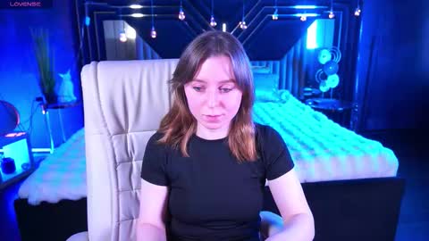 SofiaLuxuryy online show from February 3, 2:00 pm