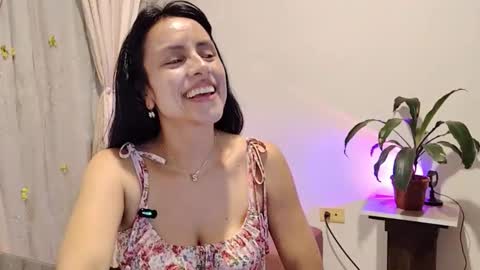 Sofi Bella online show from February 24, 8:40 pm