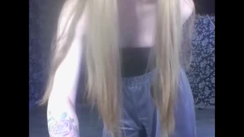 SofiButerfly online show from February 27, 1:59 am