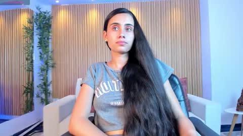 Sofiia  Everyday From 1400 to 2200 Col Time online show from December 1, 5:59 pm