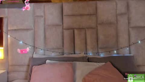 Sofia online show from February 1, 9:19 pm