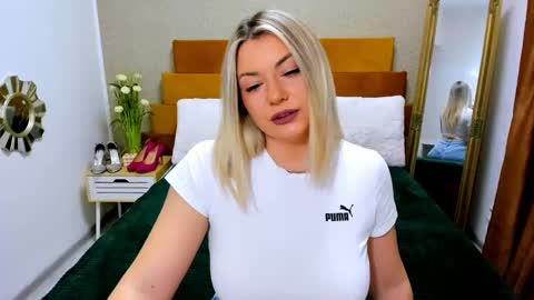 Softpleasurex online show from January 27, 6:09 am