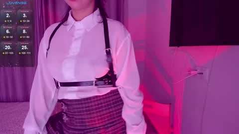 Emily online show from February 19, 7:59 pm