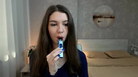 Kelly online show from October 2, 9:36 am