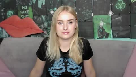 Sofie  online show from September 12, 4:57 am